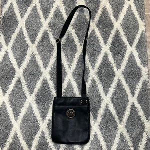 MICHAEL KORS FULTON BLACK LEATHER+GOLD TONE CROSSBODY HANDBAG-NEW WITHOUT TAG